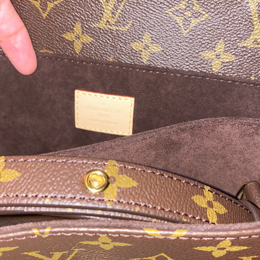 LV Pochette Métis - Picture 10 of 15